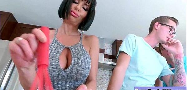  Sexy Busty Wife (Veronica Avluv) Love Intercorse On Camera movie-28